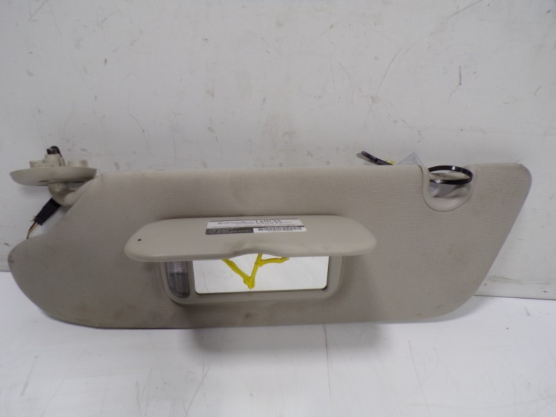 Recambio de parasol izquierdo para lancia voyager (404) platinum referencia OEM IAM K1JE931DAAA  