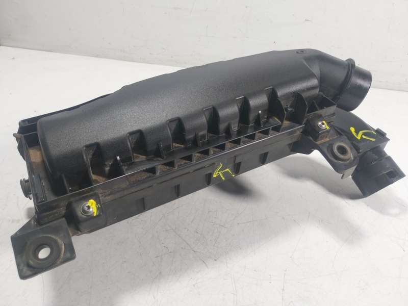 Recambio de filtro aire para opel corsa f (p2jo) 1.2 (68) referencia OEM IAM  9812735680 