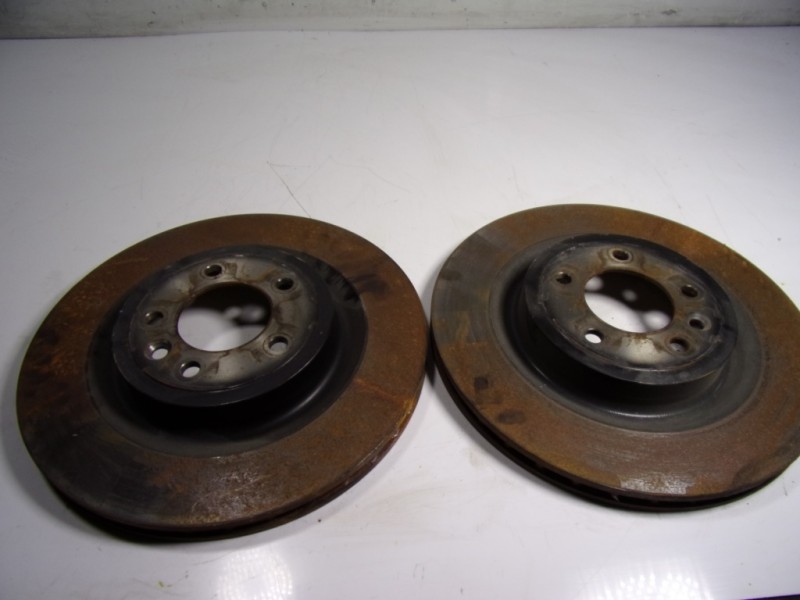 Recambio de disco freno trasero para land rover new discovery l462 3.0 d referencia OEM IAM LR161898  