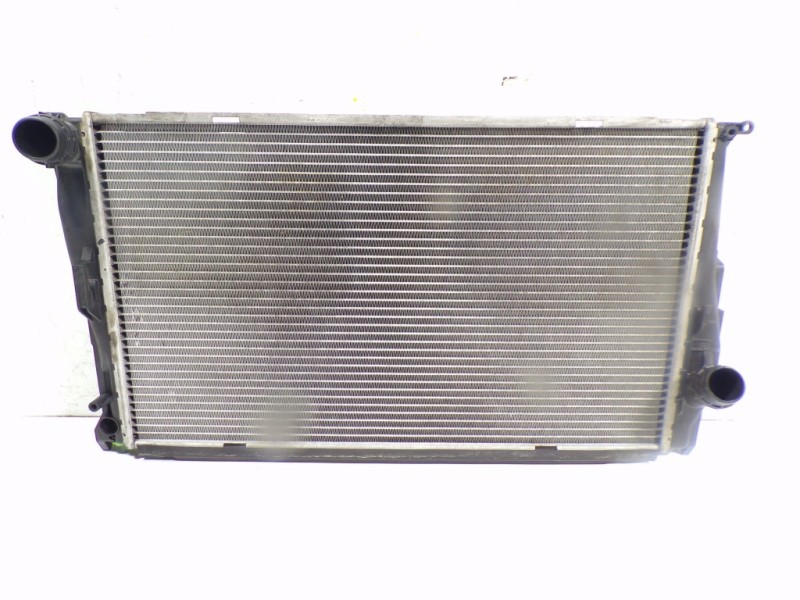 Recambio de radiador agua para bmw serie 3 touring (e91) 2.0 turbodiesel cat referencia OEM IAM 17117788903  