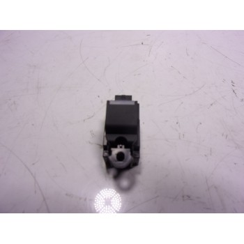 MANDO ELEVALUNAS TRASERO DERECHO LR081343 