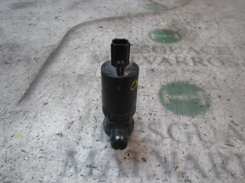 Recambio de bomba limpia para ford fiesta (cb1) ambiente referencia OEM IAM 2022321  