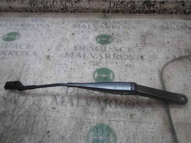 Recambio de brazo limpia delantero izquierdo para ford fiesta (cb1) ambiente referencia OEM IAM 2026776  