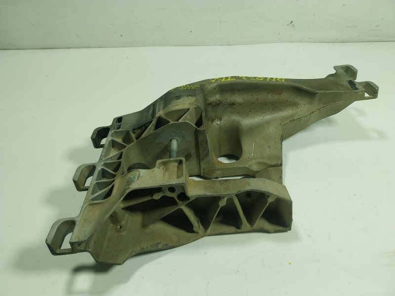 Recambio de soporte cambio para jaguar f-pace (x761) 2.0 td4 awd referencia OEM IAM T2H24117  