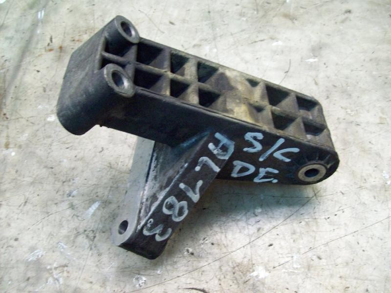 Recambio de soporte cambio para alfa romeo 156 (116) 1.6 t.spark progression referencia OEM IAM   