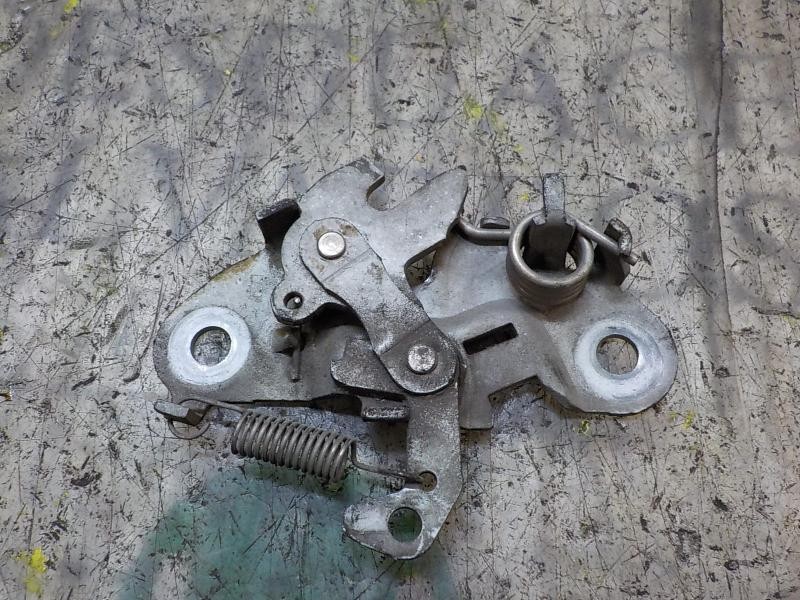 Recambio de cerradura capot para citroën xantia berlina 2.0 hdi referencia OEM IAM   