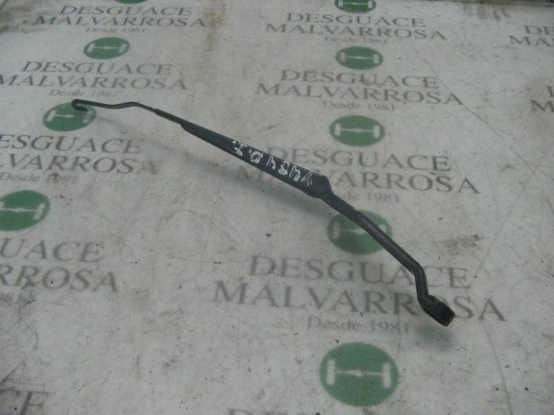 Recambio de brazo limpia delantero izquierdo para nissan almera (n16/e) line up referencia OEM IAM   