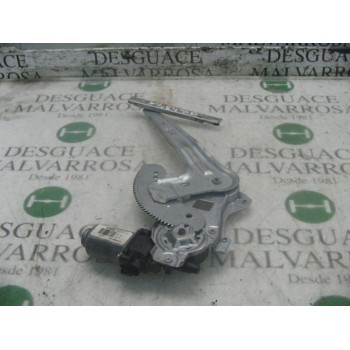 ELEVALUNAS TRASERO DERECHO 