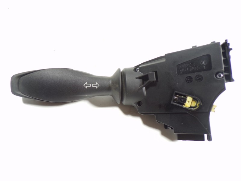 Recambio de mando intermitentes para ford fiesta (ccn) 1.0 ecoboost cat referencia OEM IAM 1682218  
