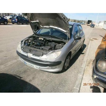PEUGEOT 206 BERLINA
