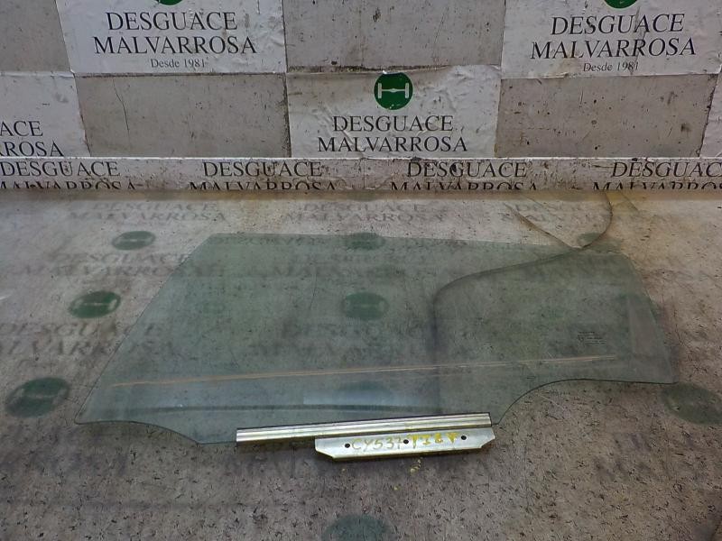 Recambio de cristal puerta trasero izquierdo para toyota yaris 1.4 turbodiesel cat referencia OEM IAM 681400D200  