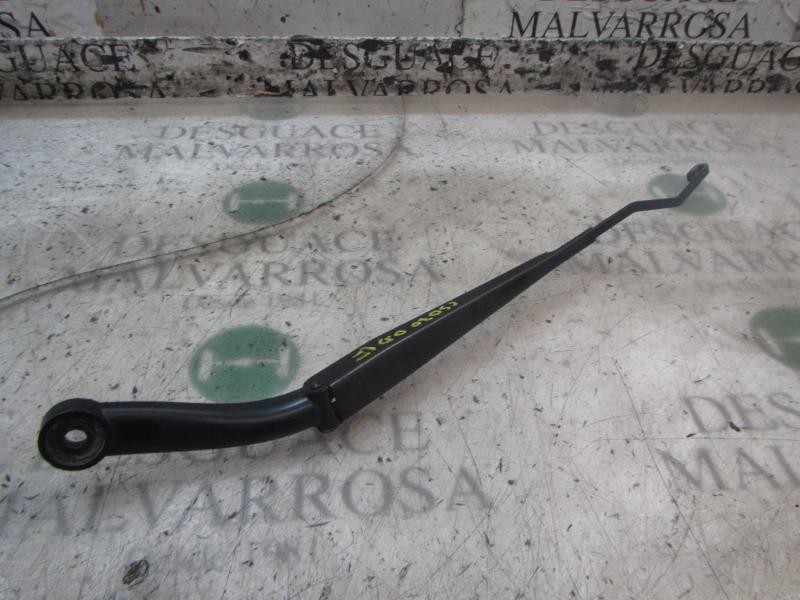 Recambio de brazo limpia delantero derecho para cadillac srx v6 elegance referencia OEM IAM 88958239  