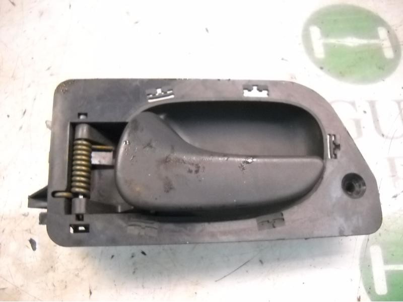 Recambio de maneta interior delantera izquierda para renault laguna (b56) 2.0 rxe (b56c/h/l) referencia OEM IAM   