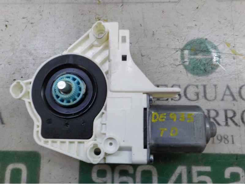 Recambio de motor elevalunas trasero derecho para audi q5 (8r) 2.0 16v tdi referencia OEM IAM 8K0959812A 8K0959812A 