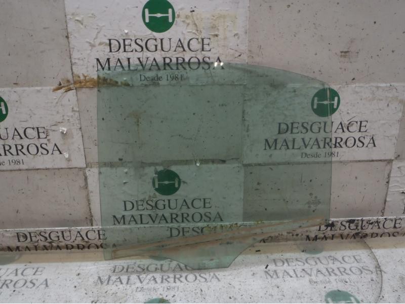 Recambio de cristal puerta trasero izquierdo para mercedes-benz clase c (w203) berlina 180 (203.035) referencia OEM IAM A2037351