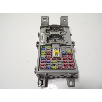 CAJA RELES / FUSIBLES 91950C8520 91950C8520 GB25200C220469