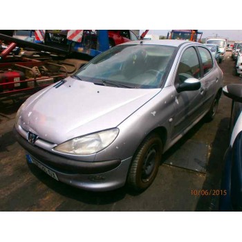 PEUGEOT 206 BERLINA