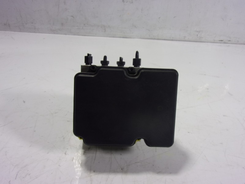 Recambio de abs para hyundai santa fe essence 2wd referencia OEM IAM 58910S1100 6158941600 S15892H500