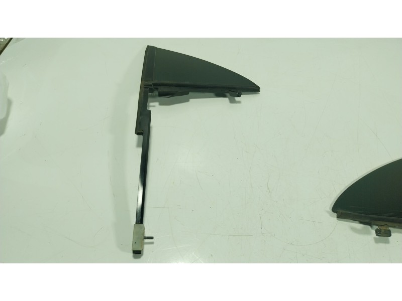 Recambio de cristal custodia trasero izquierdo para mercedes-benz cla (c118) cla 200 (118.387) referencia OEM IAM A1187300500  