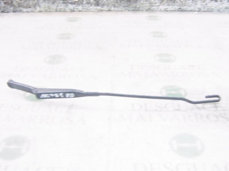 Recambio de brazo limpia delantero derecho para audi a4 berlina (b5) 1.8 referencia OEM IAM 8D1955408A  