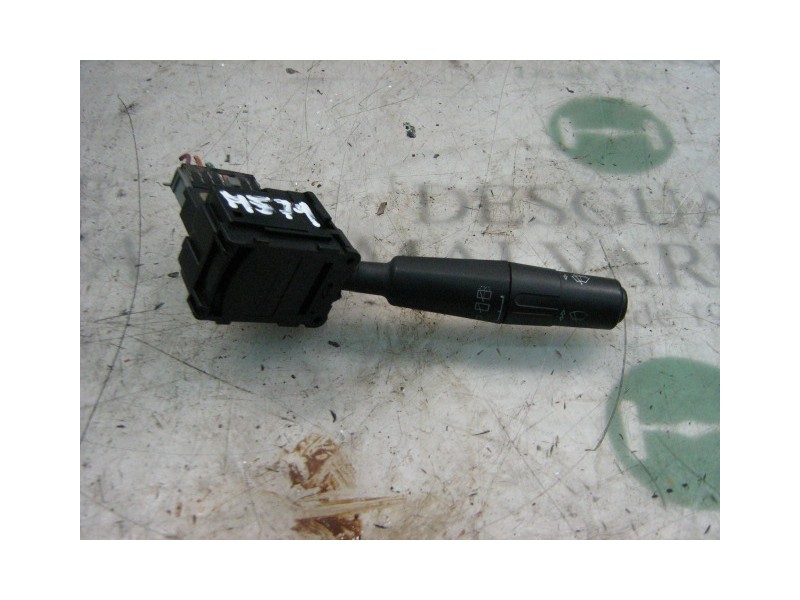 Recambio de mando limpia para peugeot 106 (s1) kid referencia OEM IAM   