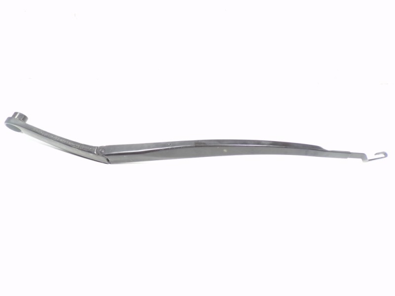 Recambio de brazo limpia delantero derecho para hyundai santa fe essence 2wd referencia OEM IAM 98321S1000  