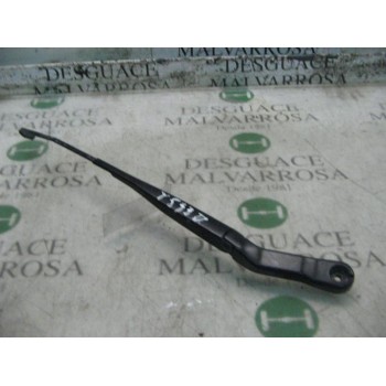 BRAZO LIMPIA DELANTERO DERECHO 