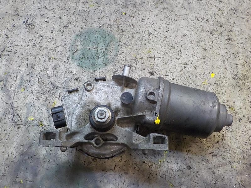 Recambio de motor limpia delantero para toyota yaris 1.4 turbodiesel cat referencia OEM IAM 851100D190 851100D190 