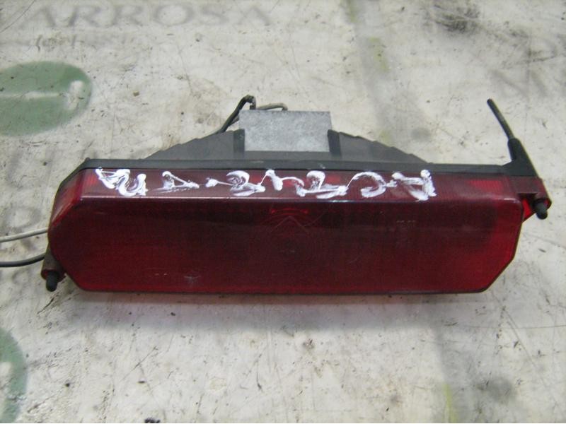 Recambio de piloto trasero central para chrysler voyager (gs) 2.5 td se grand voyager referencia OEM IAM   