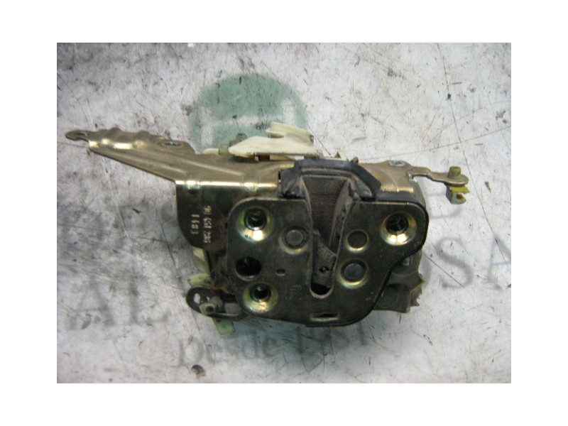 Recambio de cerradura puerta delantera derecha para opel corsa b 1.4 cat (2h6) referencia OEM IAM   