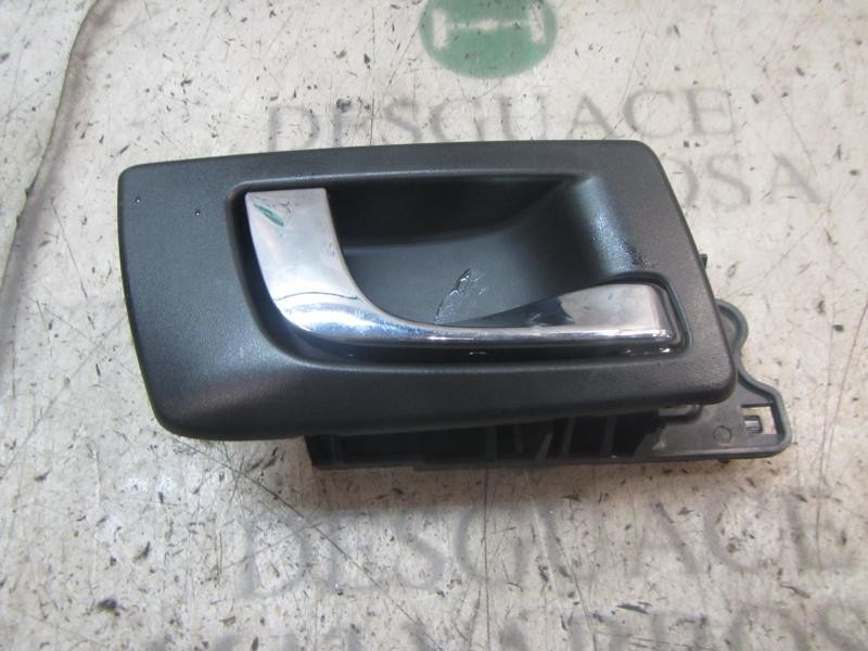 Recambio de maneta interior trasera derecha para cadillac srx v6 elegance referencia OEM IAM 25759728  