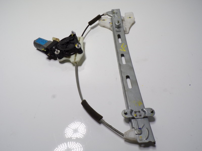 Recambio de elevalunas trasero derecho para hyundai i20 1.2 cat referencia OEM IAM 83404C7010 83402C7010 6A22206