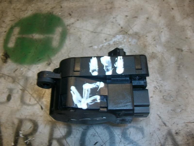 Recambio de motor apertura trampillas climatizador para ford c-max (cb3) titanium referencia OEM IAM   