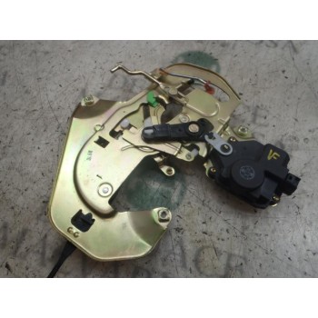 CERRADURA PUERTA LATERAL IZQUIERDA 