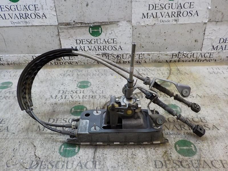 Recambio de palanca cambio para seat leon (1p1) 1.9 tdi referencia OEM IAM 1K0711061A  