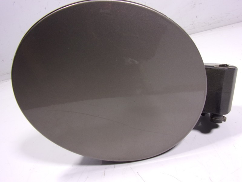 Recambio de tapa combustible para land rover new discovery l462 3.0 d referencia OEM IAM LR082846 HY3227936 LR104419