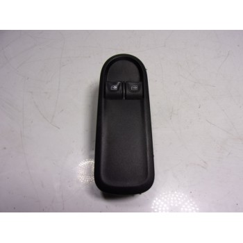 MANDO ELEVALUNAS DELANTERO IZQUIERDO 254117873R 809604296R 