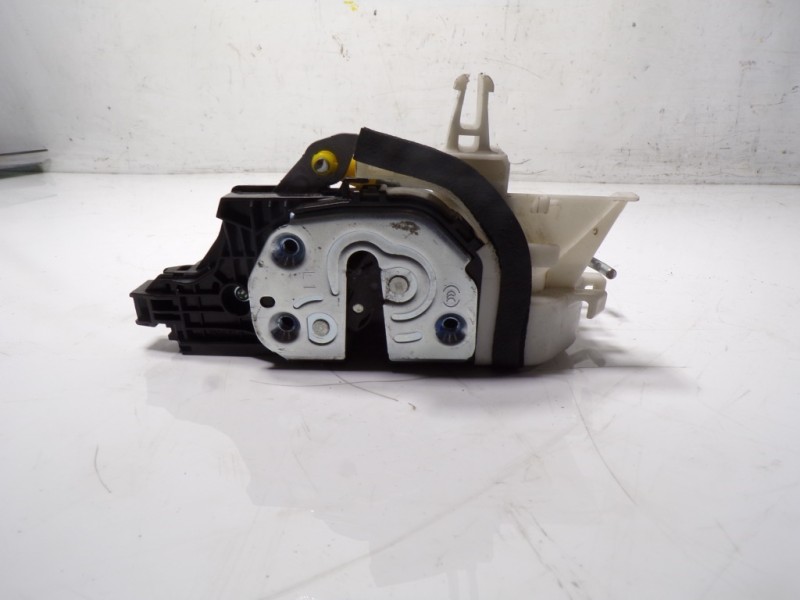 Recambio de cerradura puerta delantera izquierda para hyundai santa fe essence 2wd referencia OEM IAM 81310S1000 81310S1000 