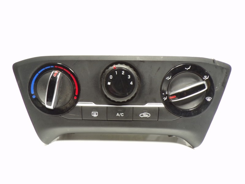 Recambio de mando calefaccion / aire acondicionado para hyundai i20 1.2 cat referencia OEM IAM 97250C8011SDH 97250C8011 