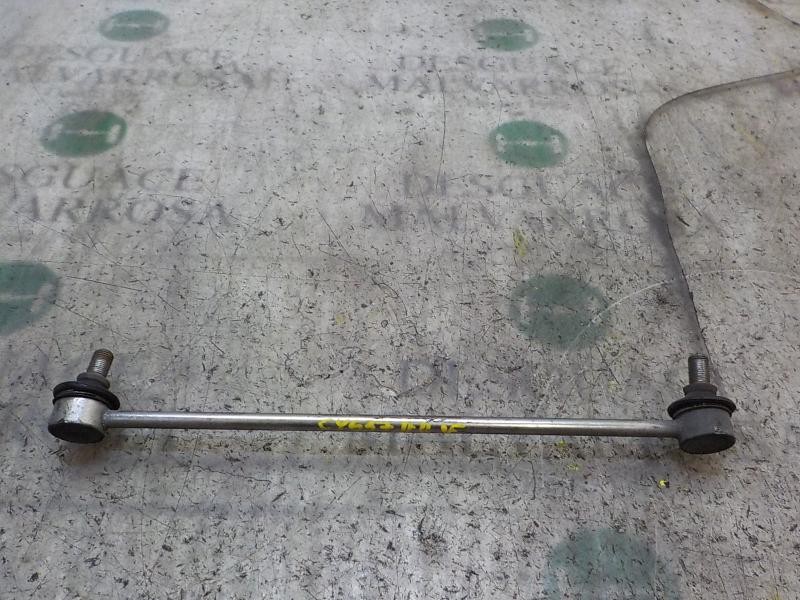 Recambio de tirante delantero derecho para toyota yaris 1.4 turbodiesel cat referencia OEM IAM 488200D010  