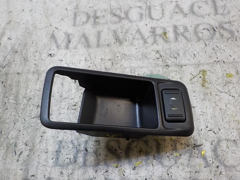 Recambio de mando elevalunas delantero derecho para ford focus lim. (cb4) 1.6 tdci cat referencia OEM IAM 1471913  