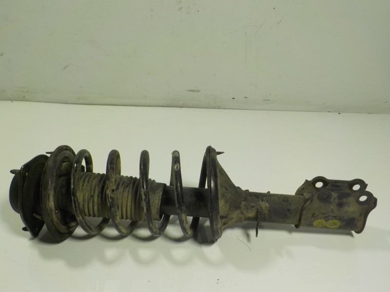 Recambio de amortiguador delantero derecho para hyundai getz (tb) 1.1 básico referencia OEM IAM 546601C300  