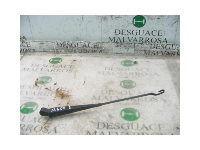 Recambio de brazo limpia delantero izquierdo para renault clio i fase i+ii (b/c57) 1.4 referencia OEM IAM   