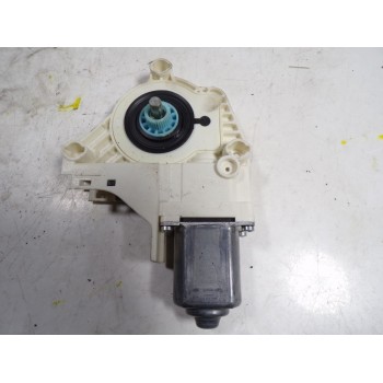 MOTOR ELEVALUNAS TRASERO DERECHO 5L0959812A 5L0959812A 