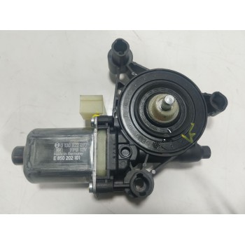 MOTOR ELEVALUNAS DELANTERO IZQUIERDO 5Q0959801C 5Q0959801C 