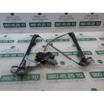 ELEVALUNAS DELANTERO DERECHO 