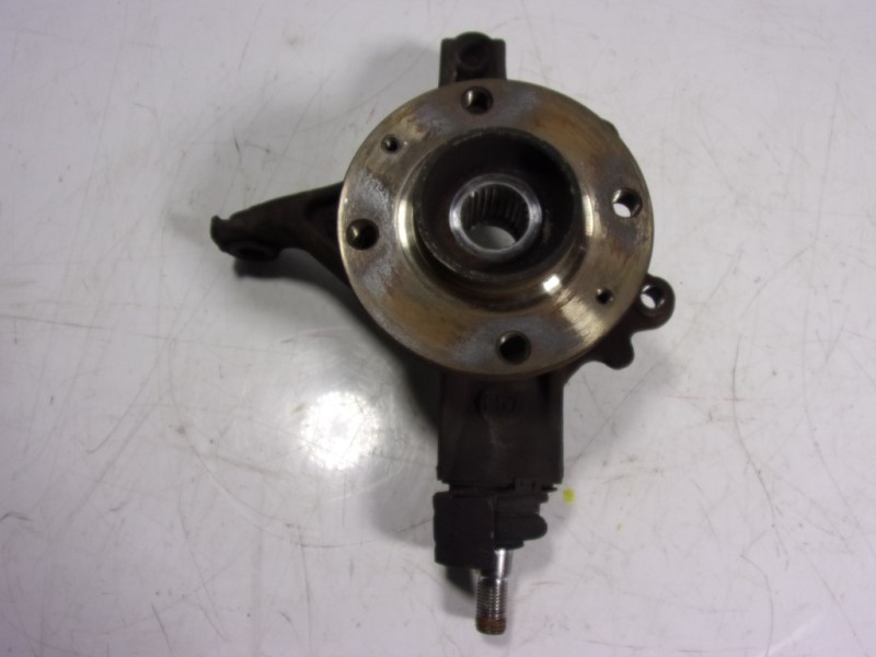 Recambio de mangueta delantera derecha para citroën c4 lim. 1.6 16v referencia OEM IAM 364796  