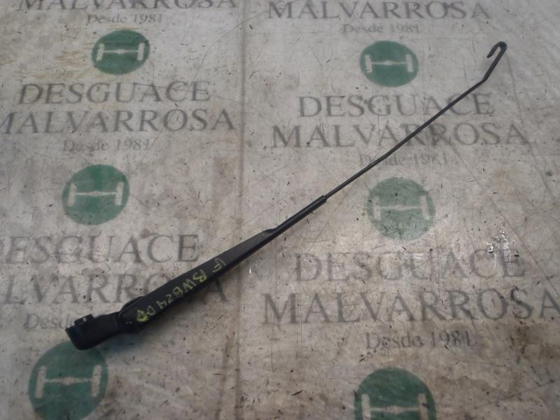 Recambio de brazo limpia delantero derecho para renault clio ii fase ii (b/cb0) sport referencia OEM IAM   