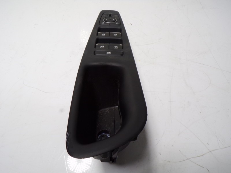 Recambio de mando elevalunas delantero izquierdo para hyundai santa fe essence 2wd referencia OEM IAM 93571S1230NNB 82730S1000NN