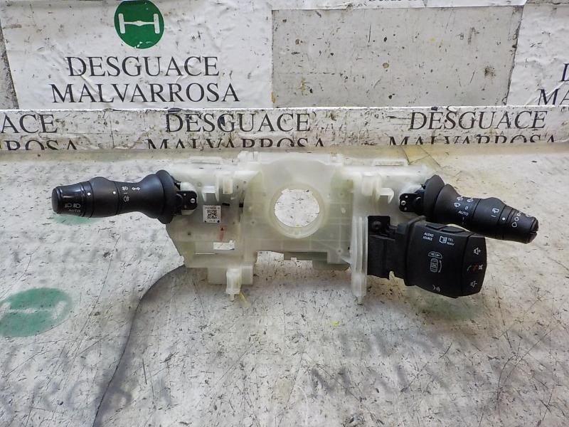 Recambio de mando luces para renault megane iii sport tourer 1.5 dci diesel fap referencia OEM IAM 255670019R  